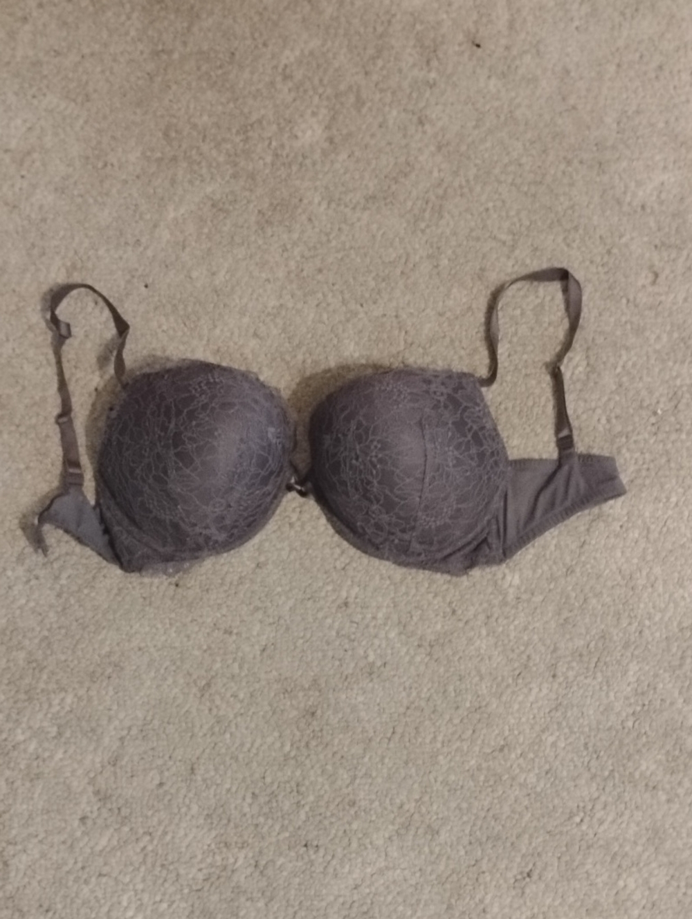 Victoria Secret Add 2 Cup Sizes Push Up Bra 38DD